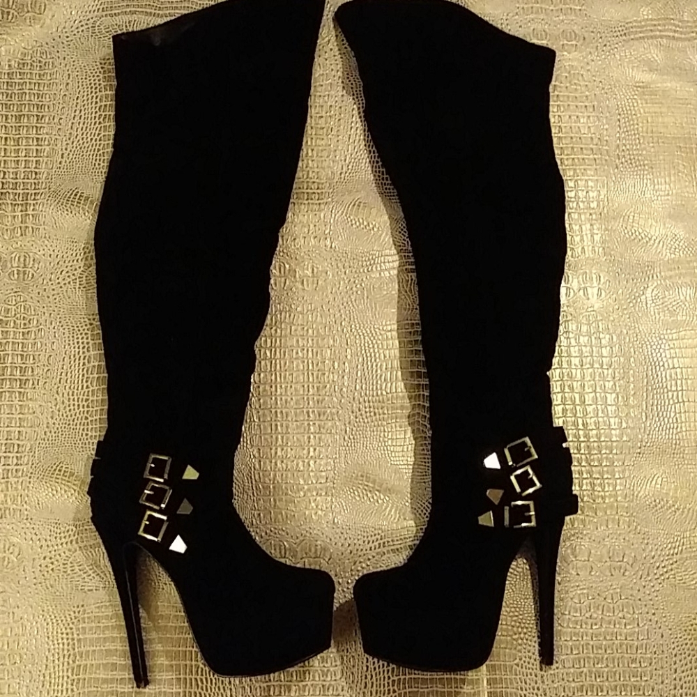 FRH black boots